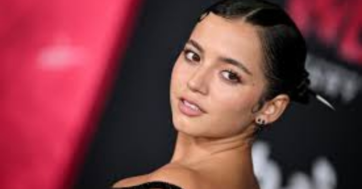 isabela merced height